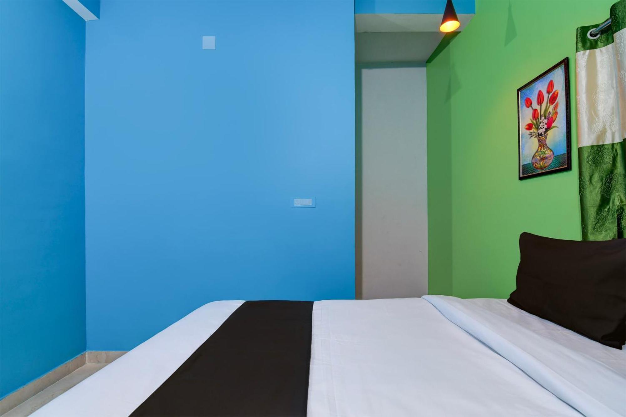 Hotel O Blue Valley Khandagiri Bagian luar foto