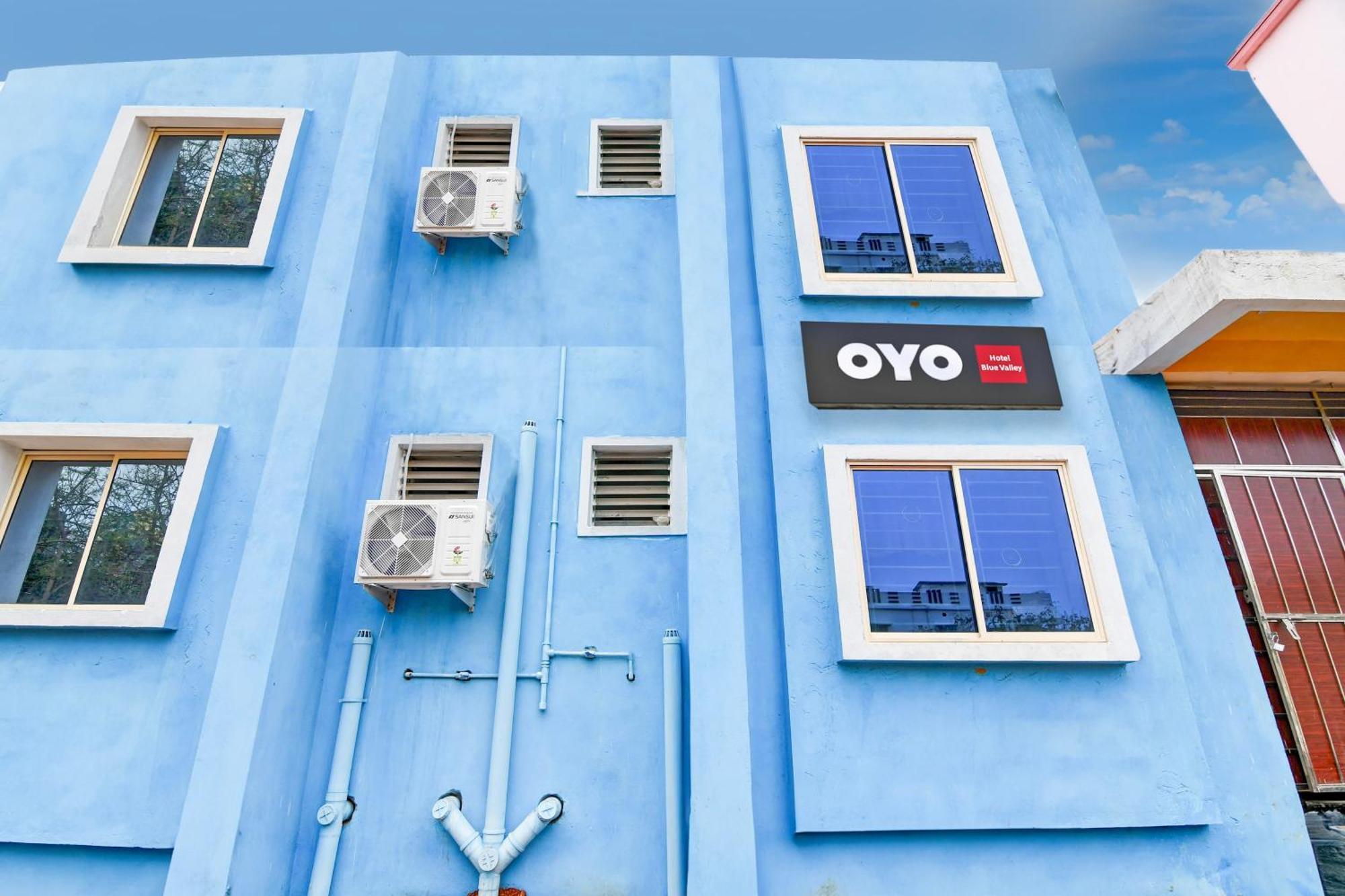 Hotel O Blue Valley Khandagiri Bagian luar foto