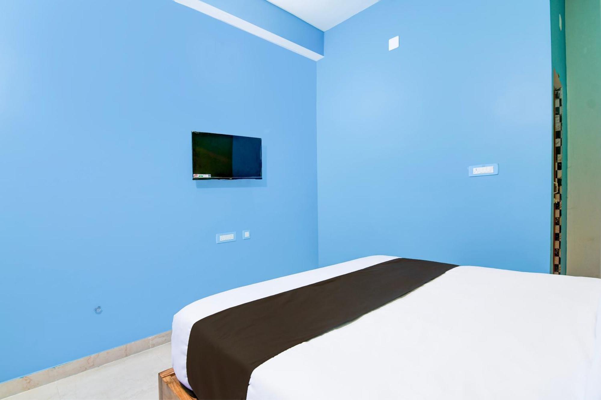 Hotel O Blue Valley Khandagiri Bagian luar foto